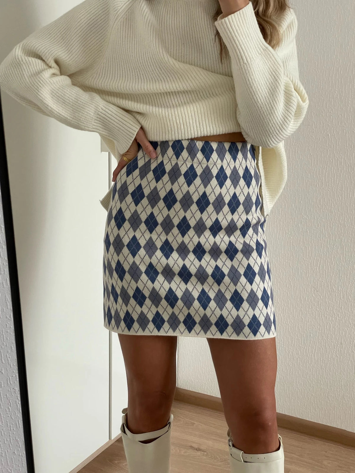 Vintage Rhombus Plaid Knitting Mini Skirt Fashion Women High Waist Bodycon One Step Sweater Skirt Jacquard B-007