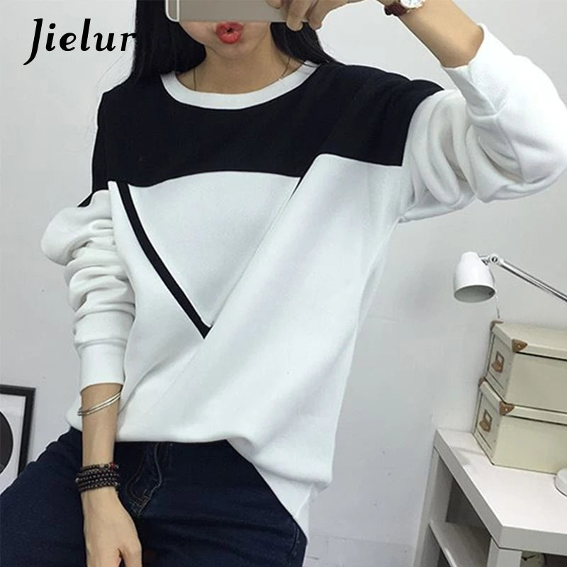 Cool Street Fashion Spell Color Black White Patchwork Women's Sweatshirt V-pattern Fleece Hoodies Female Loose M-XXL