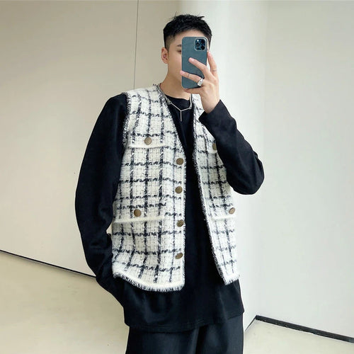 Load image into Gallery viewer, Light Luxury Men&#39;s Vintage Plaid Vest Fashionable Knitted Sleeveless Vests Single Breasted V Collar Tops Autumn
