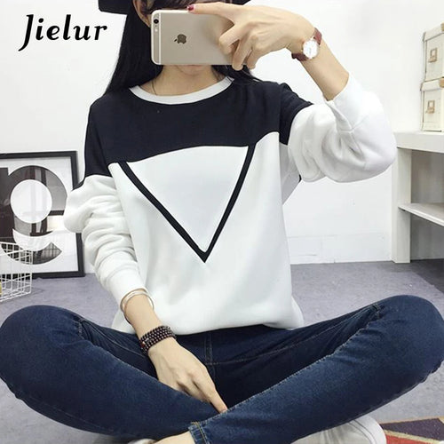 Load image into Gallery viewer, Cool Street Fashion Spell Color Black White Patchwork Women&#39;s Sweatshirt V-pattern Fleece Hoodies Female Loose M-XXL
