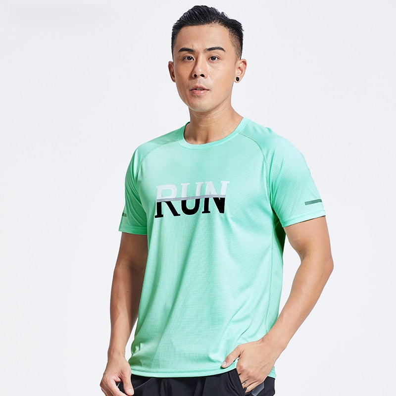 Men's Sport Shirt Short Sleeve Breathable Fabric Loose Gym Sportswear Shirts Quick Dry Running T-Shirt Fitness Training Jerseys