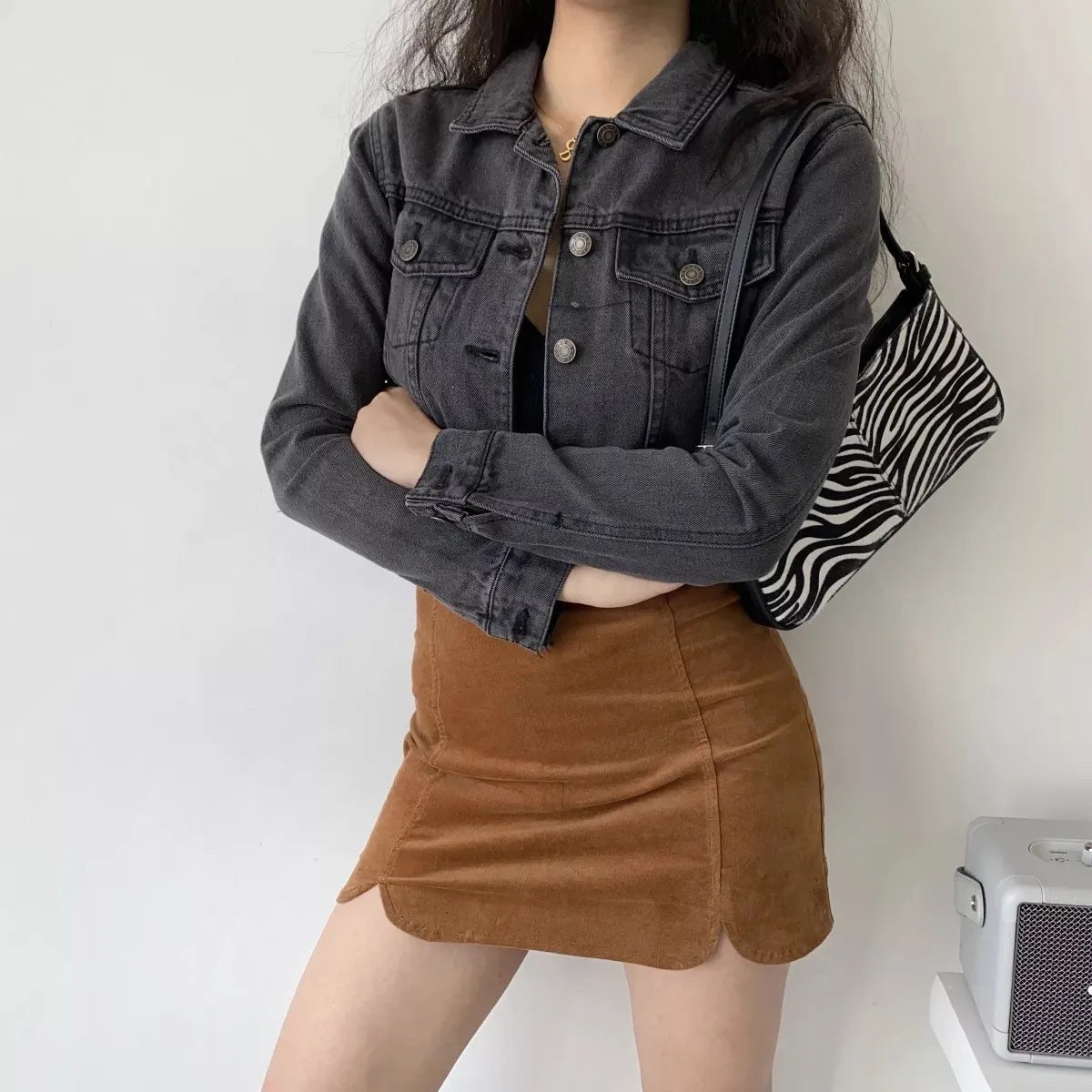 Vintage Black Denim Cropped Jacket Women Dark Gray Long Sleeve Short Jeans Jackets Ladies Fashion Distressed Coats Solid