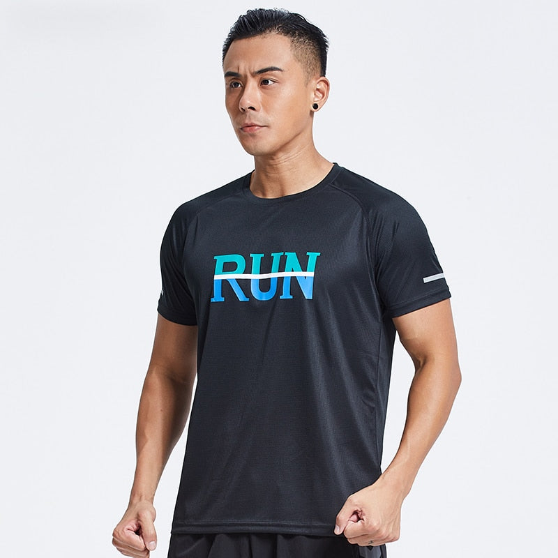 Men's Sport Shirt Short Sleeve Breathable Fabric Loose Gym Sportswear Shirts Quick Dry Running T-Shirt Fitness Training Jerseys