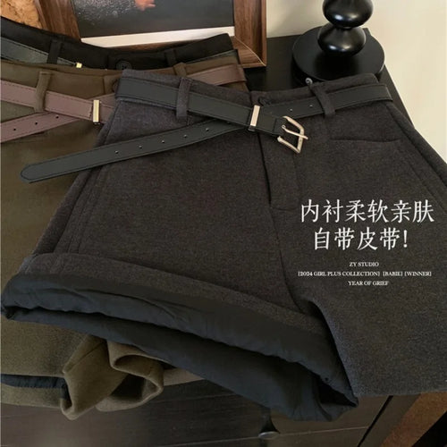 Load image into Gallery viewer, Korean 2024 New Women&#39;s Black Grey A-line Woolen Shorts Green High Waisted Thickshort Pants Autumn Winter Casual Versatile Trend
