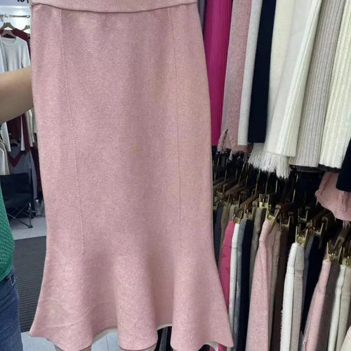 Load image into Gallery viewer, Vintage French Women&#39;s Solid Elegant Party Knitted Long Skirt Autumn Winter High Waist Vacation A-line Fishtail Skirt 2024 Trend
