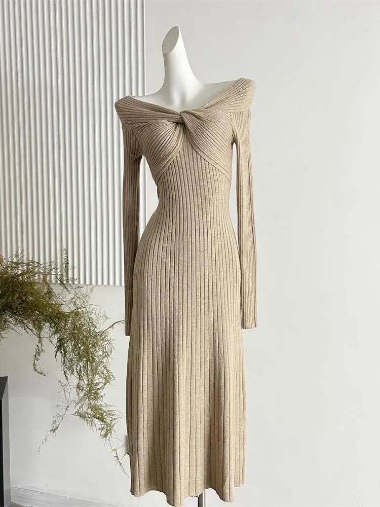 French Women's Autumn Winter White Elegant Slim Knitted Sweater Dress Khaki Red Long Sleeved Office Pleated Dress Fashion Simple