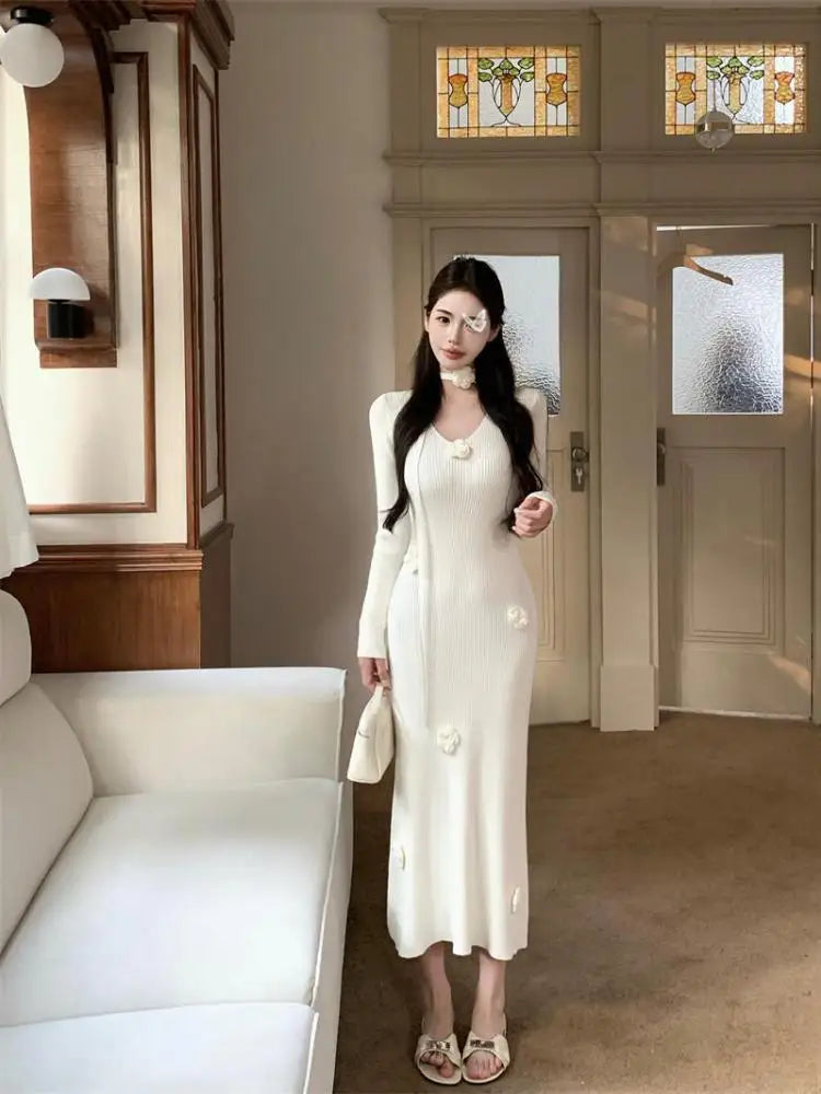 New Solid Flower Decorate V Neck Long Sleeve Knitted Dress Autumn Winter French Fashion Slim Long Sleeves Elegant Wrap Hip Dress