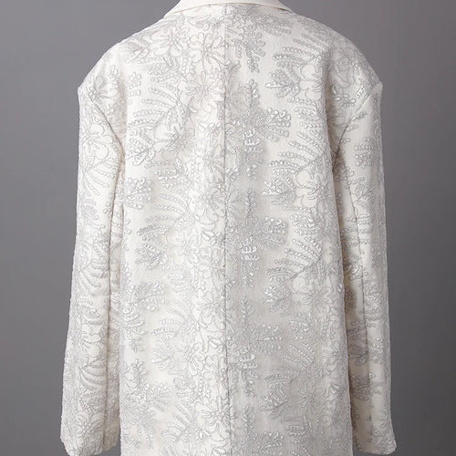 Load image into Gallery viewer, Women Beige Textured Pocket Big Size Vintage Blazer New Lapel Long Sleeve Jacket Fashion Tide Spring Autumn 2025 CPG3013
