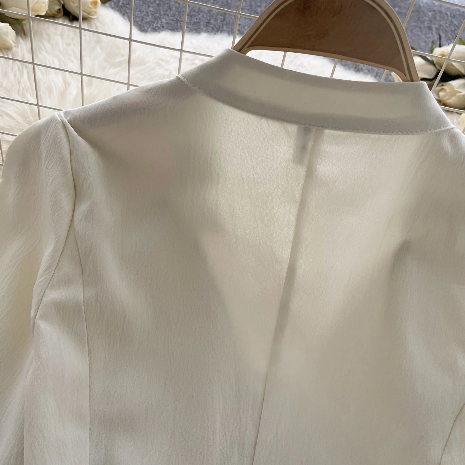 French Vintage Beige Lantern Long Sleeve Shirts For Women Autumn V Collar Pleated Tops Irregular Slim Blouses Fashion Beautiful