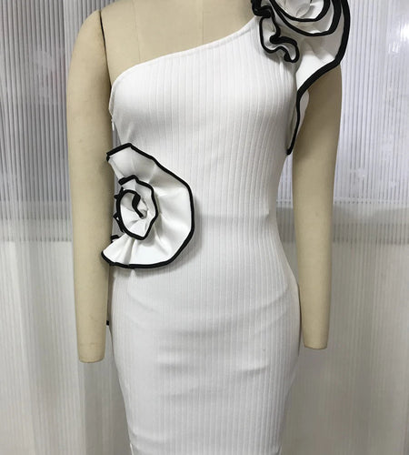 Hit Color Spliced Appliques Dresses For Women Diagonal Collar Sleeveless High Waist Temperament Dress Female New