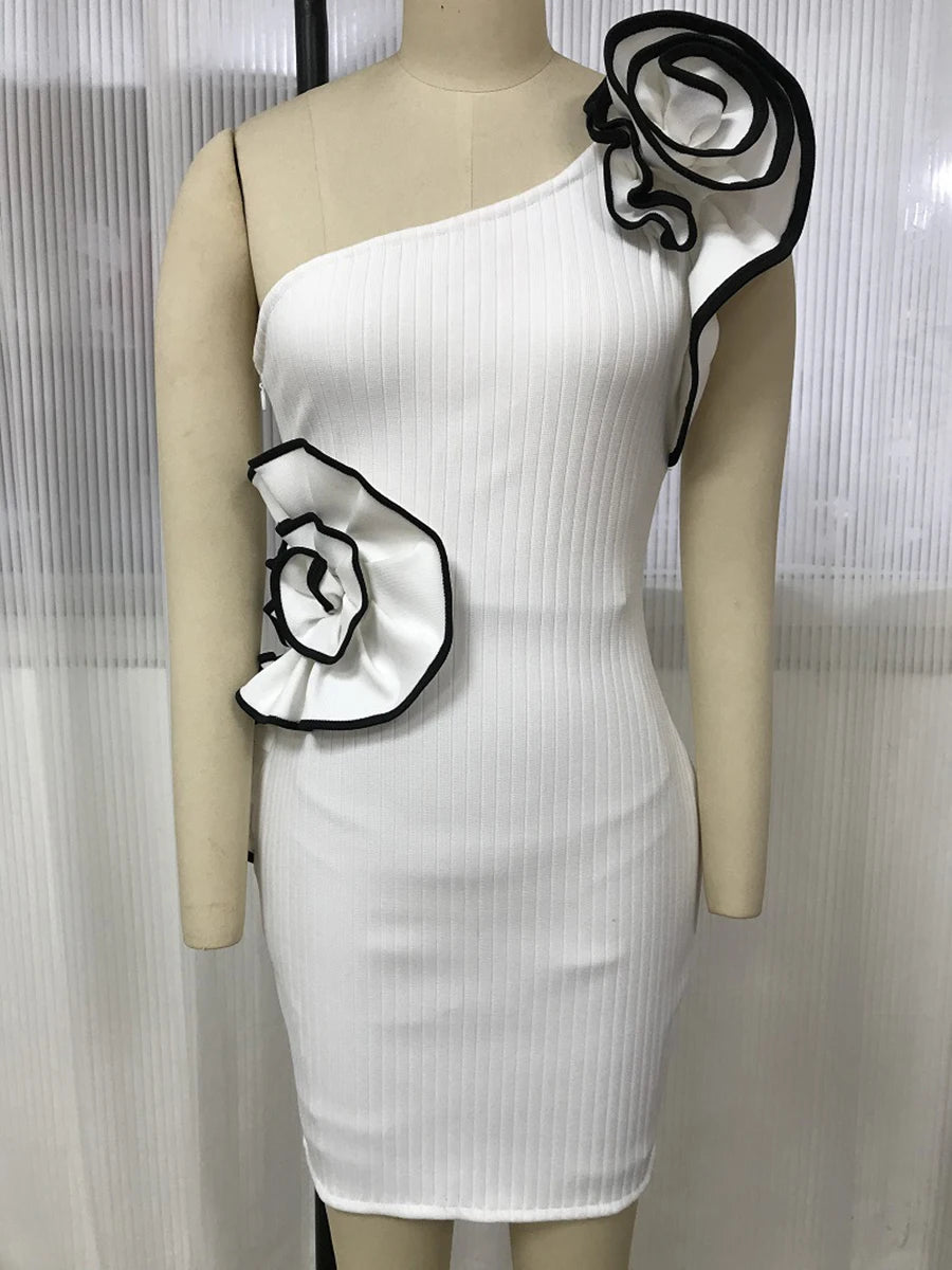 Hit Color Spliced Appliques Dresses For Women Diagonal Collar Sleeveless High Waist Temperament Dress Female New