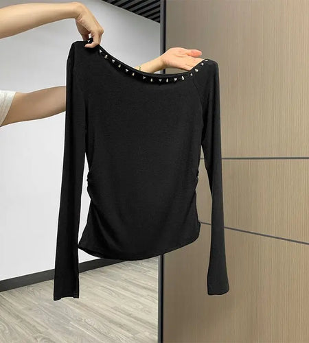Black T Shirt Women Clothing Off Shoulder Tunic Rivet Slash Neck Tshirts Y2k Tops 2024 Ropa Mujer Korean Tees Chic Sexy T-shirts