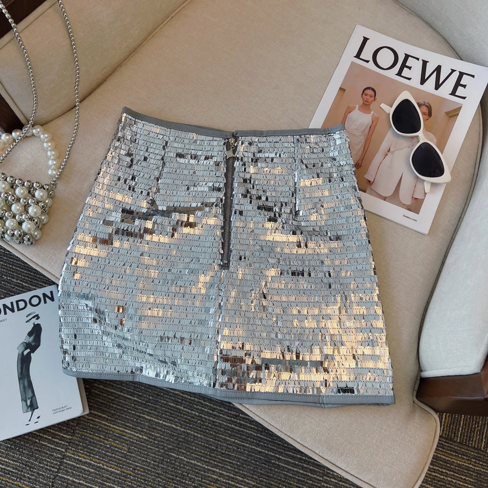 Autumn Winter Silver Elegant Shimmering Sequins Mini Skirt Women Black Sexy Club Party Wrap Hip Short Skirt Retro Popular Simple