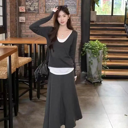 Load image into Gallery viewer, Spring Summer Korean Fashion Black Slim Vacation Long Skirt Women Grey High Waist Elegant Pleated Fishtail Skirt Simplicity Chic
