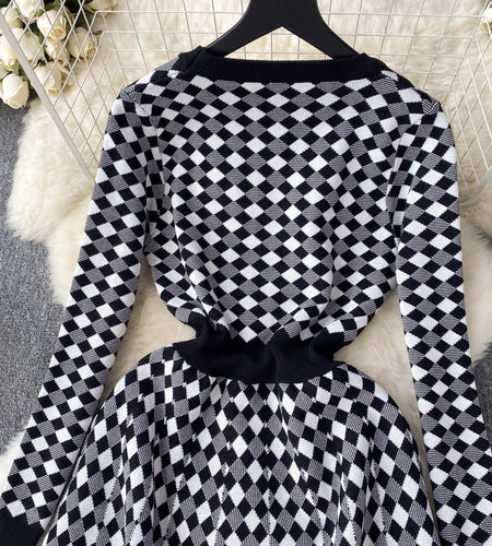 Korean Style Plaid Dress O Neck Button Long Sleeves 2023 Autumn Female Fashion Chic Sweet Knitted A Line Sweater Dress Winter
