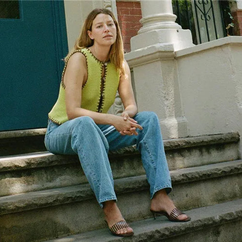 Load image into Gallery viewer, Contrast Color Knit Sweater Vest Women O Neck Single-btrasted Sleeveless Crop Tops Ladies Fashion Knitted Tops Vest
