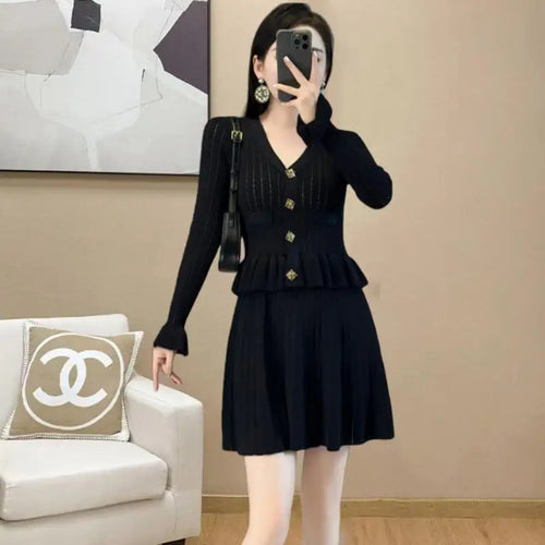 Load image into Gallery viewer, French Retro Women Black White V Neck Elegant Slim Long Sleeved Ruffles Dress Spring Single Breasted Office Knitted Short Dress
