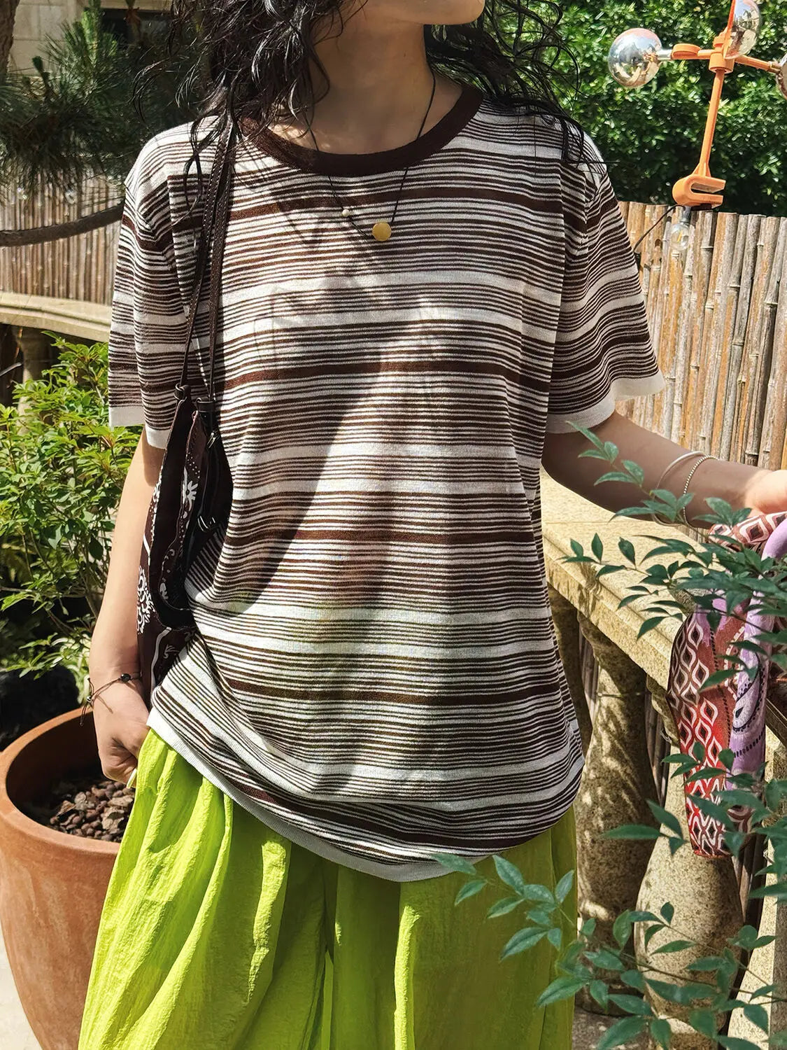 Women Black Coffee Striped Thin Knitting T-shirt New Round Neck Short Sleeve Fashion Tide Spring Summer 2025 1DJ1529