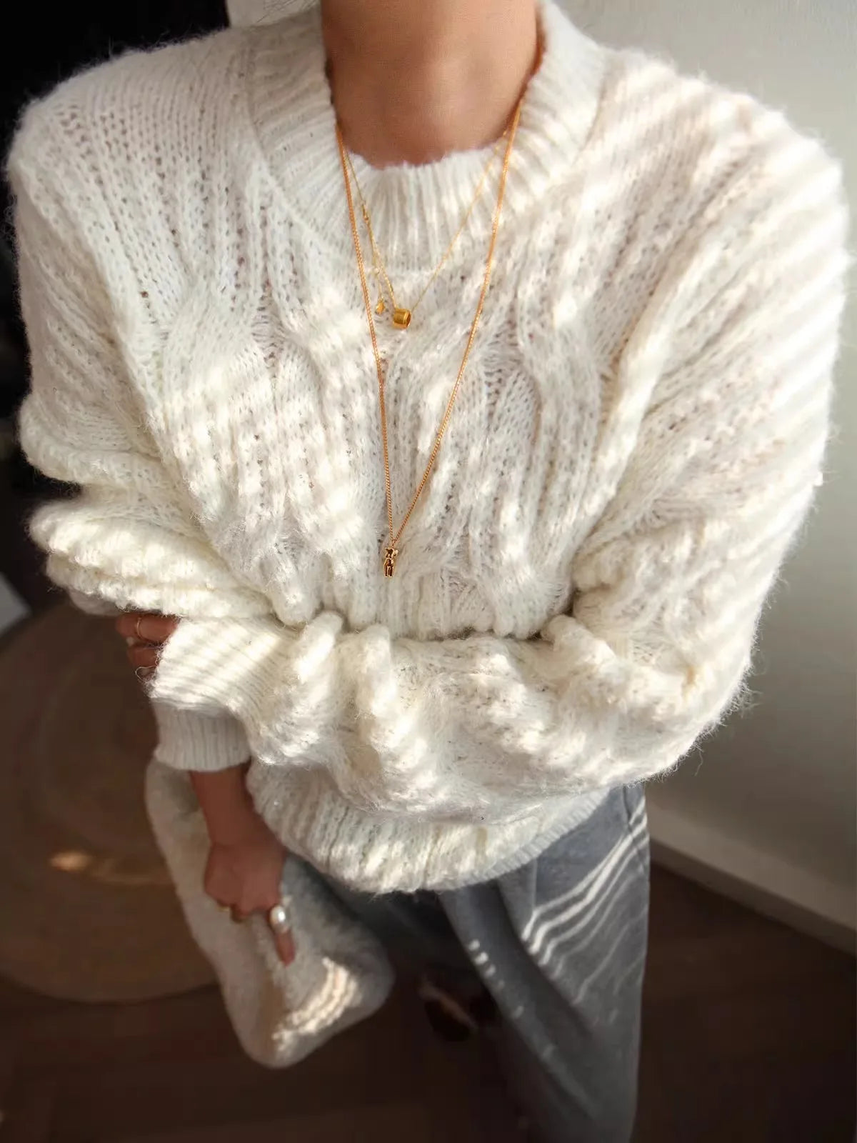 Women Fashion Loose Twist Fluffy Knitted Sweaters With Sequin Vintage Long Sleeve Female Pullovers Chic Tops  C-305