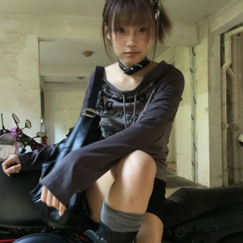 Japanese Y2k Off Shoulder T-shirt Grunge Aesthetics Graffiti Print Long Sleeve Tee Shirt Vintage Harajuku Streetwear 90s