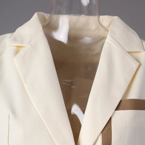 Load image into Gallery viewer, Women Beige Color-block Back Button Big Size Blazer New Lapel Long Sleeve Jacket Fashion Tide Spring Autumn 2025 30A3069
