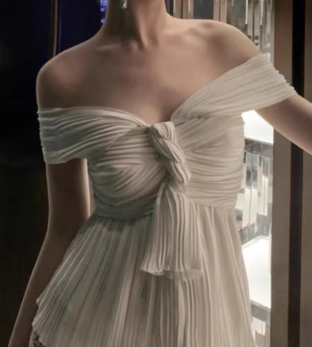 Solid Minimalist Spliced Folds Vest For Women V Neck Sleeveless Tunic Slimming Vests Female Fashion Style Clothes