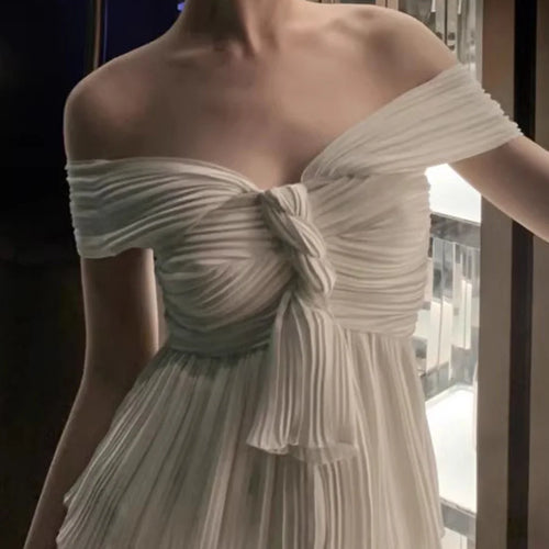 Load image into Gallery viewer, Solid Minimalist Spliced Folds Vest For Women V Neck Sleeveless Tunic Slimming Vests Female Fashion Style Clothes
