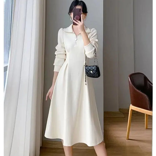 Load image into Gallery viewer, Autumn Winter French Ladies Black Elegant Long Dress White Velvet Thick Warm Long Sleeve Simple Evening Party Zipper Dress
