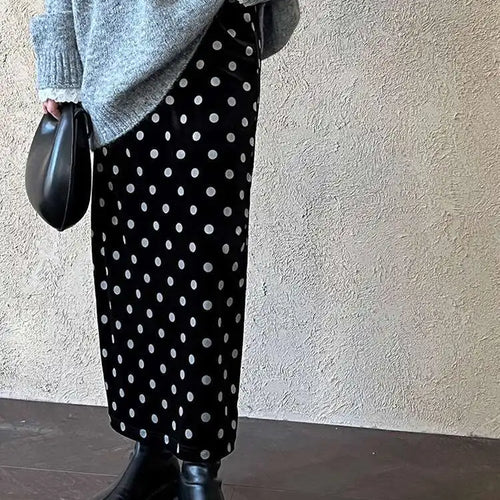 Load image into Gallery viewer, High Elastic Waist Black Velvet Dot Vintage Elegant Half-body Skirt Women Fashion Tide New Spring Autumn 2025 1DH8920
