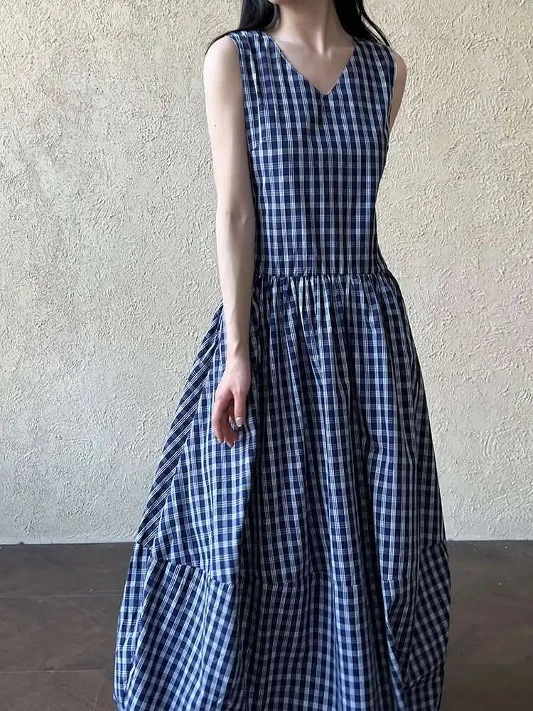 Women Dark Blue Plaid Pocket Vintage Long Elegant Vest Dress New V-Neck Sleeveless Fashion Tide Spring Summer 2025 1DJ0667