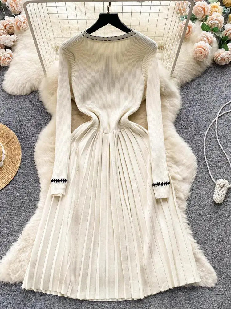 Beige Patchwork Knit Sweater Long Dress Woman Clothes Casual Autumn Winter Korean Slim Long Sleeve Elegant Black Pleated Dresses