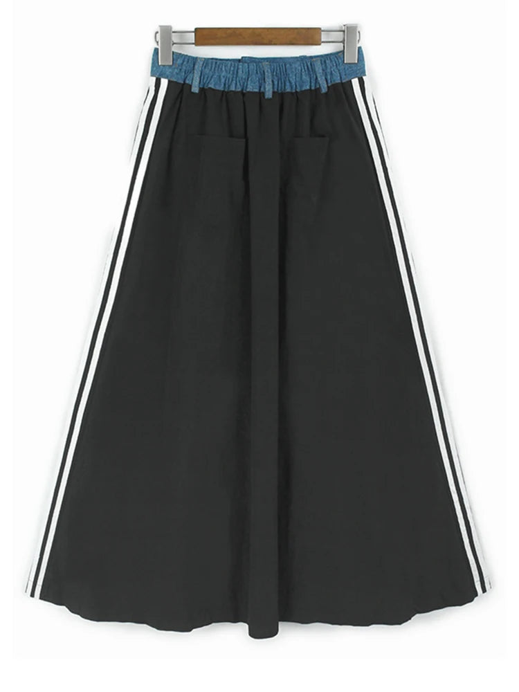 High Elastic Waist Blue Denim Color-block Rivet Long A-line Half-body Skirt Women Fashion New Spring Autumn 2025 1DH8211