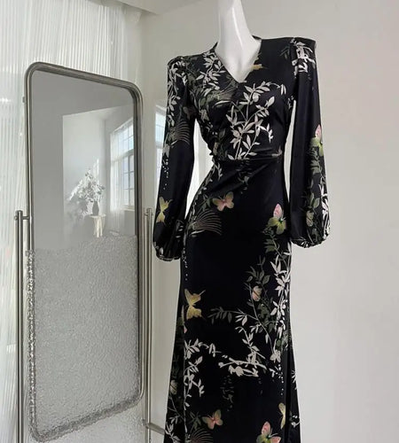 French Fashion Women New Red Print Long Sleeve Velvet Dress Autumn Winter V-neck Elegant High Waist Slim Holiday Wrap Hip Dress