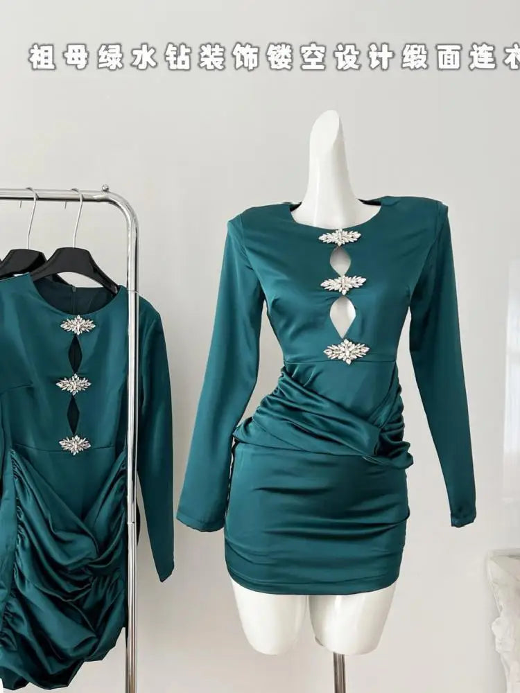 Autumn 2024 Green Diamond Elegant Wrap Hip Pleated Short Dress Women Round Neck Sexy Hollow Out Festival Party Evening Dress New