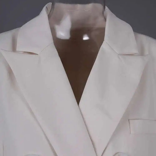 Load image into Gallery viewer, Women Beige Double Breasted Big Size Long Blazer New Lapel Long Sleeve Jacket Fashion Tide Spring Autumn 2025 1LD2046
