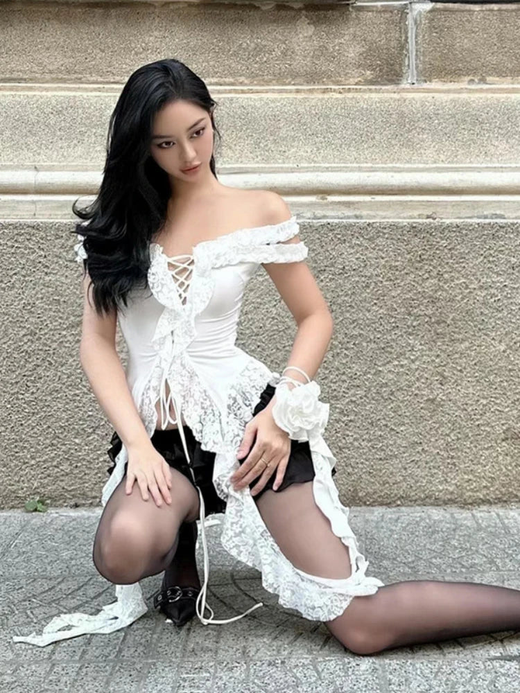 Sexy Hollow Out Bandage Streetwear T-shirts Y2k Aesthetic Irregular Lace Patchwork Tees Harajuku Vintage Slash Neck Tops Women