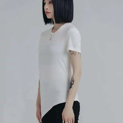 Load image into Gallery viewer, Women White Black Irregular Hem Holes Slim T-shirt New Round Neck Short Sleeve Fashion Tide Spring Summer 2025 1DE8432
