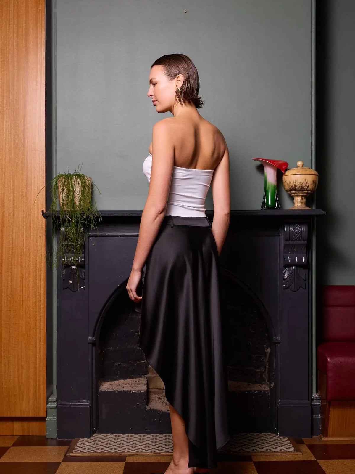 Fashion Satin High Elastic Slim Irregular Half Length Skirt Women Autumn Winter New Female Skirt Elegant Street Clothing