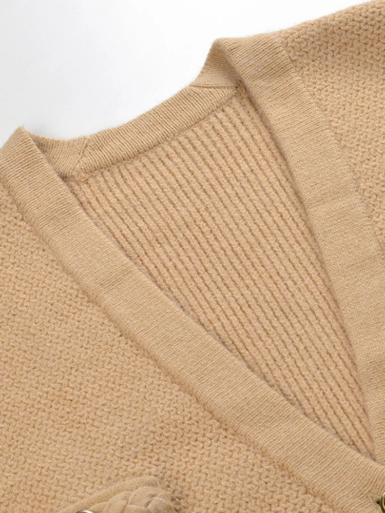 Temperament Spliced Button Knittiing Sweaters For Women V Neck Long Sleeve Patchwork Pockets Minimalist Loose Sweater Female