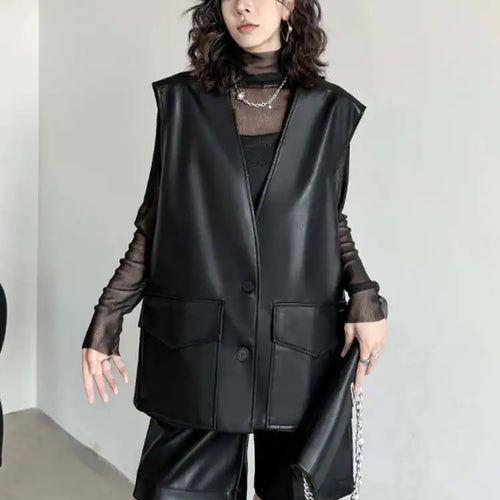 Load image into Gallery viewer, Women Black Pu Leather Shaped Elegant Wide Leg Shorts New High Waist Trousers Fashion Tide Spring Summer 2025 1DH7655
