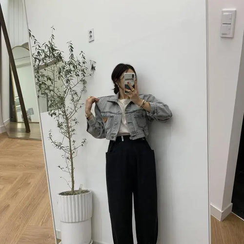 Load image into Gallery viewer, Retro Grey Crop Denim Jacket Women Long Sleeve 2023 Autumn Street Korean Fashion High Waist Jean Coat Ladies Festival Outerwear
