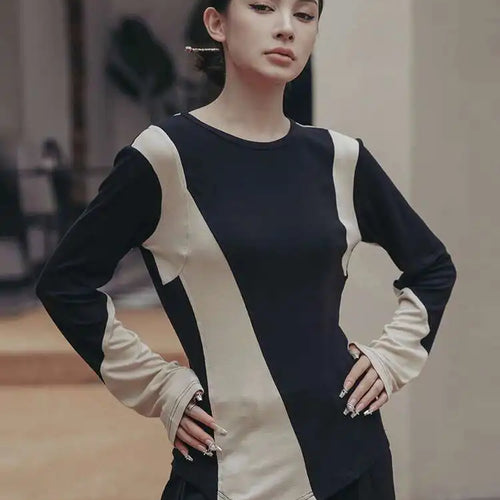 Load image into Gallery viewer, Women Black Apricot Color-block Big Size Casual T-shirt New Round Neck Long Sleeve Fashion Tide Spring Autumn 2025 1DF5723
