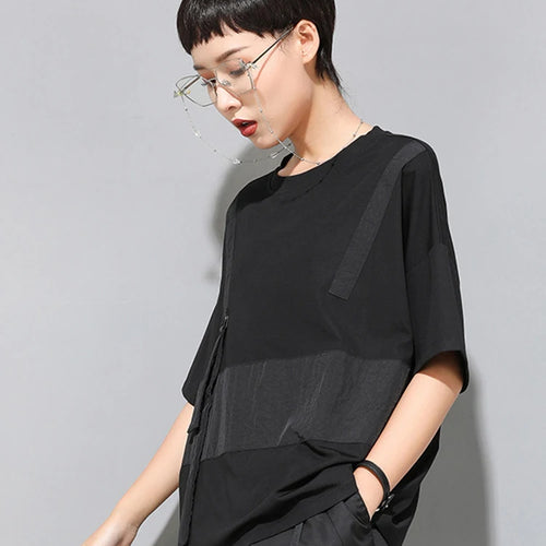 Load image into Gallery viewer, Women Black Contrast Color Split Big Size T-shirt New Round Neck Half Sleeve  Fashion Tide  Spring Summer 2025 1U136
