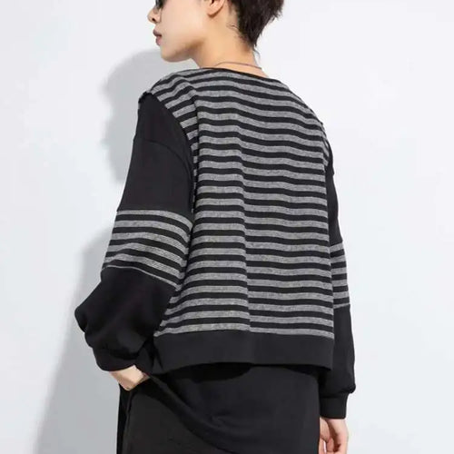Load image into Gallery viewer, Black Striped Color-block Sweatshirt New Round Neck Long Sleeve Women Big Size Fashion Tide Spring Autumn 2025 1DH7485
