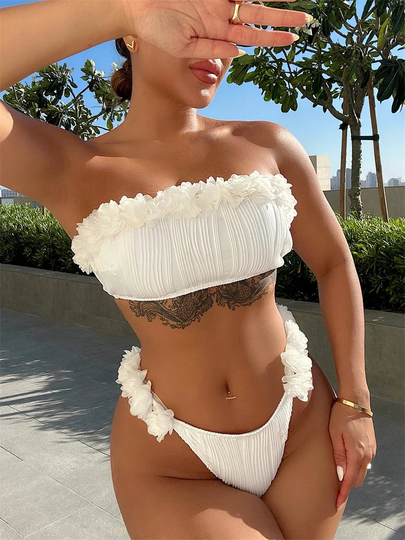 Sexy White Ruffled Bandeau Bikini Women Swimwear 2025 Push Up Bikini Set Brazilian Swimsuit Female Bathing Suit