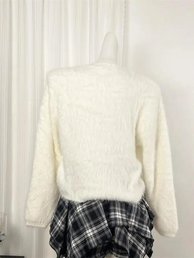 Autumn Winter White Mink Hairball Decoration Short Knitted Sweater Women Round Neck Vacation Long Sleeves Pullover Tops Street