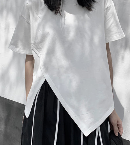 Women White Irregular Slit Hem Big Size Casual T-shirt New Round Neck Short Sleeve Fashion Tide Spring Summer 2025 1DJ1671