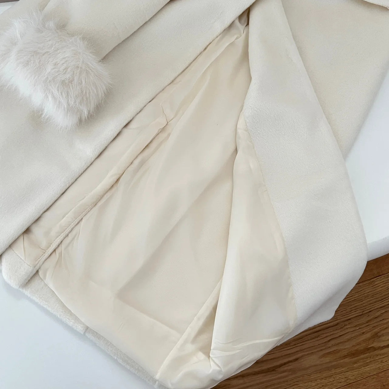 Autumn White Women's Winter Plush Double-sided Woolen Coat 2024 New Vintage Temperament Double-breasted Medium Long Jacket Trend