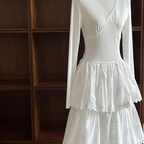 Load image into Gallery viewer, Women White Brief Slim Elegant Layers Long Cake Dress New V-Neck Long Sleeve Fashion Tide Spring Autumn 2025 1DH9982
