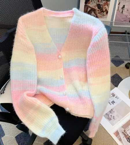 Vintage French 2024 Autumn Winter New Pink Gradient Pearl Button Sweater Women V Neck Loose Long-sleeved Cardigan Knit Tops Chic